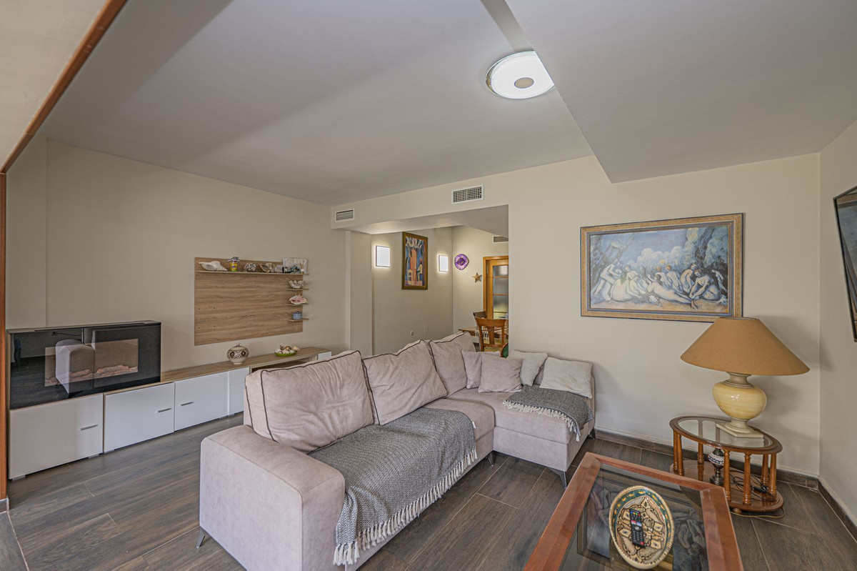 3 Bed Townhouse for sale in Alhaurín De La Torre Costa Del Sol, Málaga, Spain