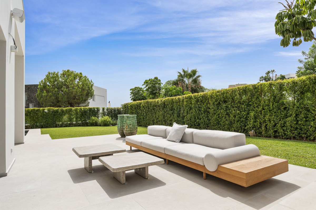 Se vende Villa - Chalet de 4 dormitorios en Costa Del Sol, Málaga, España