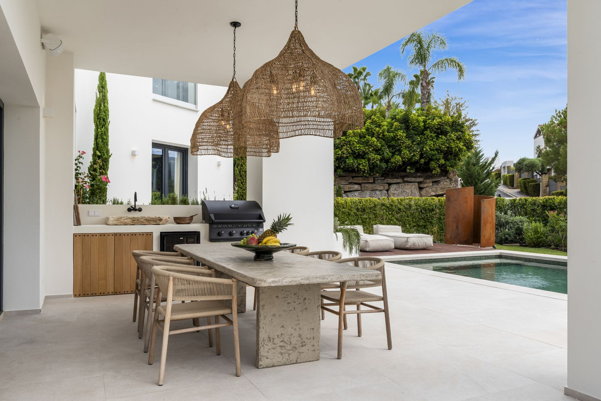 Se vende Villa - Chalet de 4 dormitorios en Costa Del Sol, Málaga, España