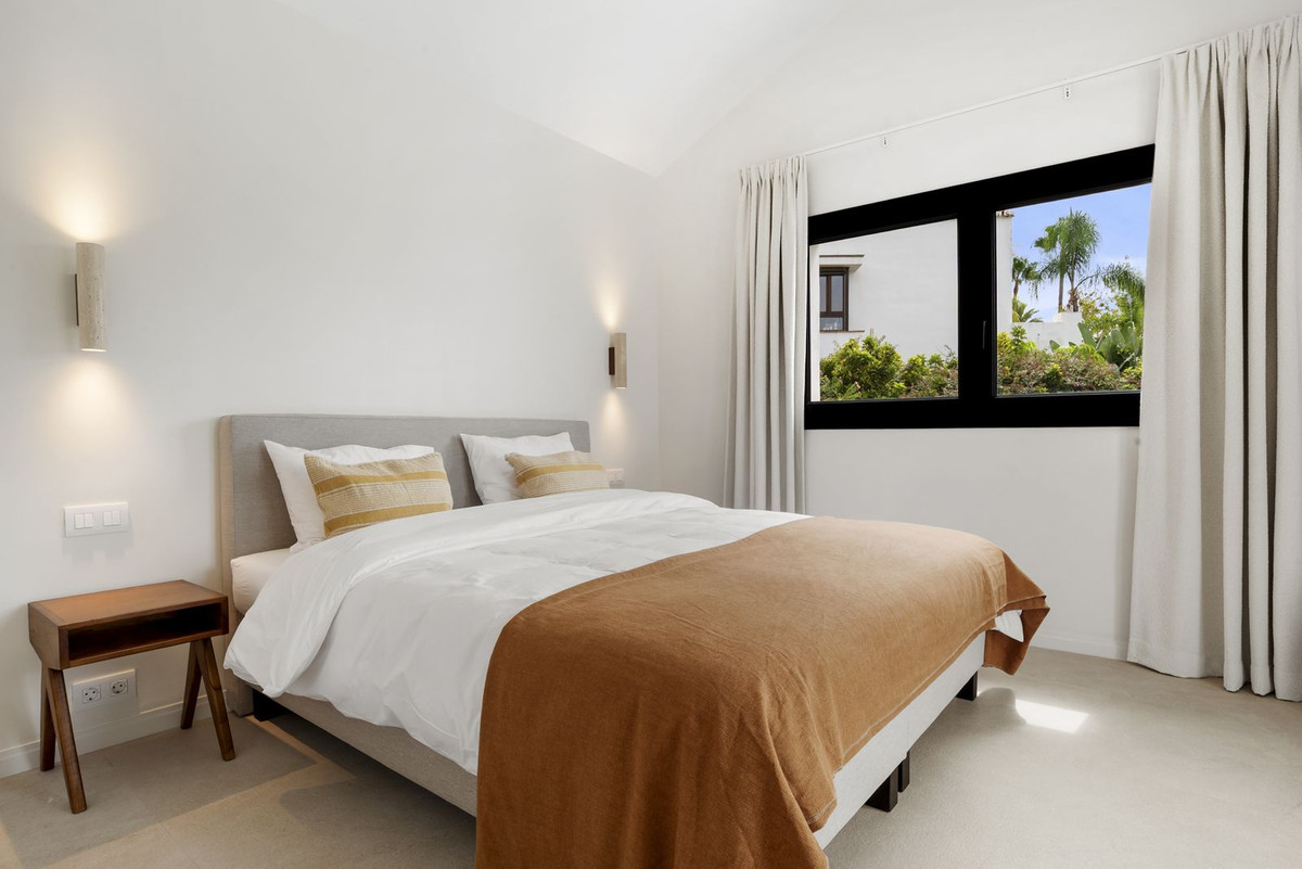 Se vende Villa - Chalet de 4 dormitorios en Costa Del Sol, Málaga, España