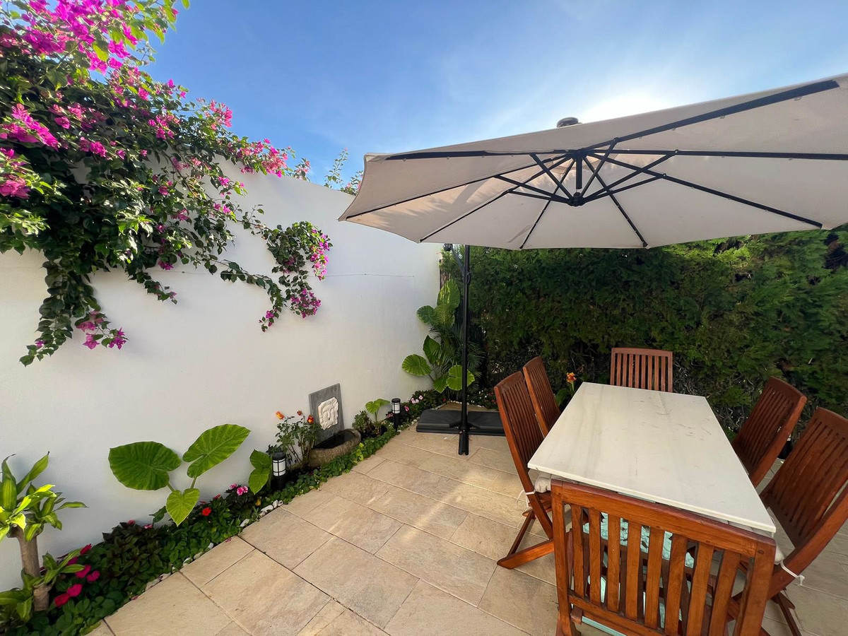 3 Bed Townhouse for sale in Nagüeles Costa Del Sol, Málaga, Spain