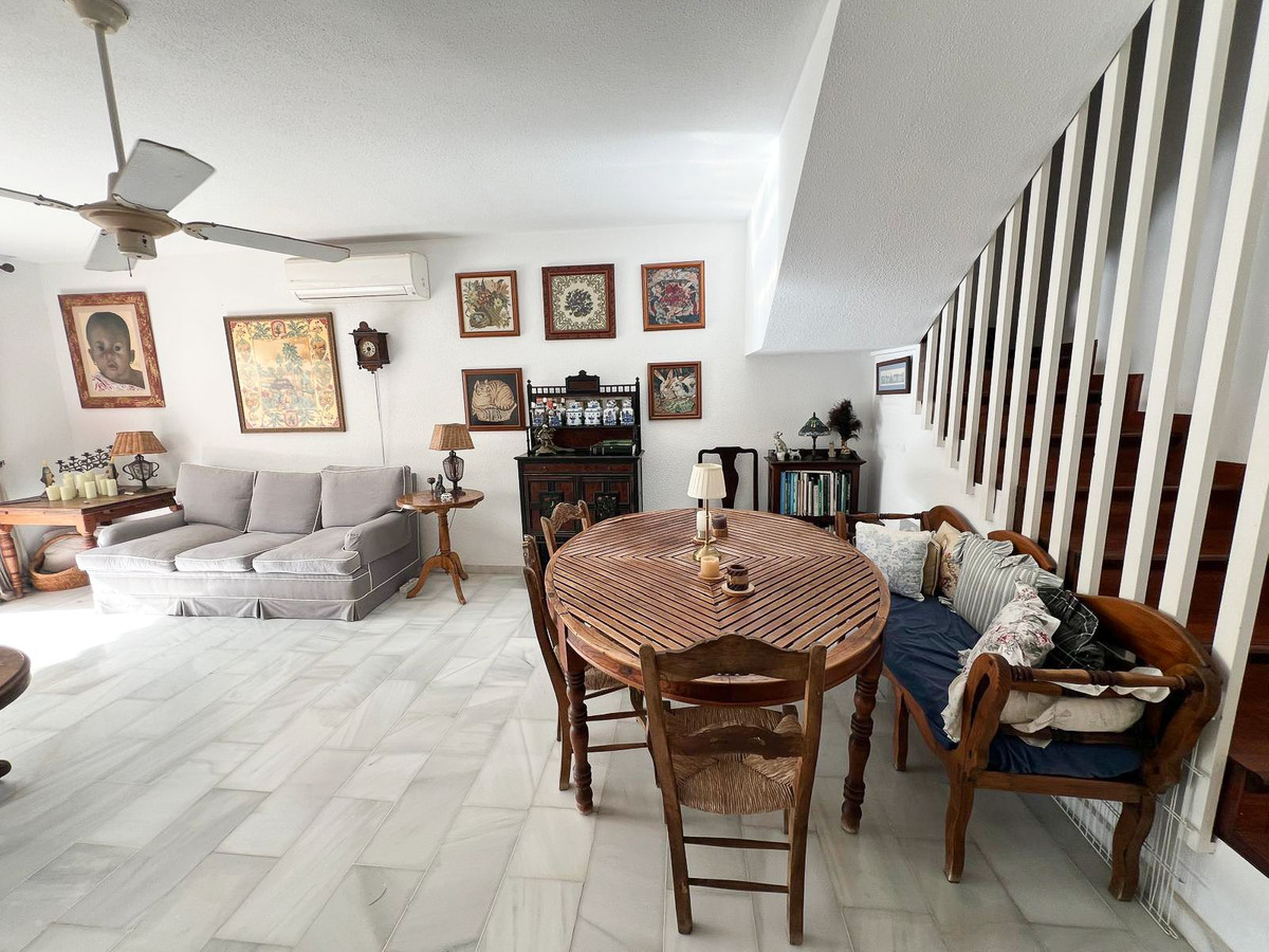 3 Bed Townhouse for sale in Nagüeles Costa Del Sol, Málaga, Spain