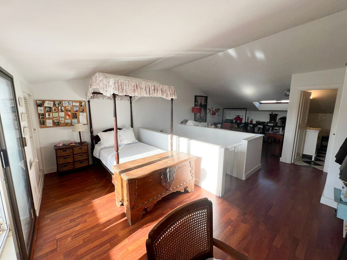 3 Bed Townhouse for sale in Nagüeles Costa Del Sol, Málaga, Spain