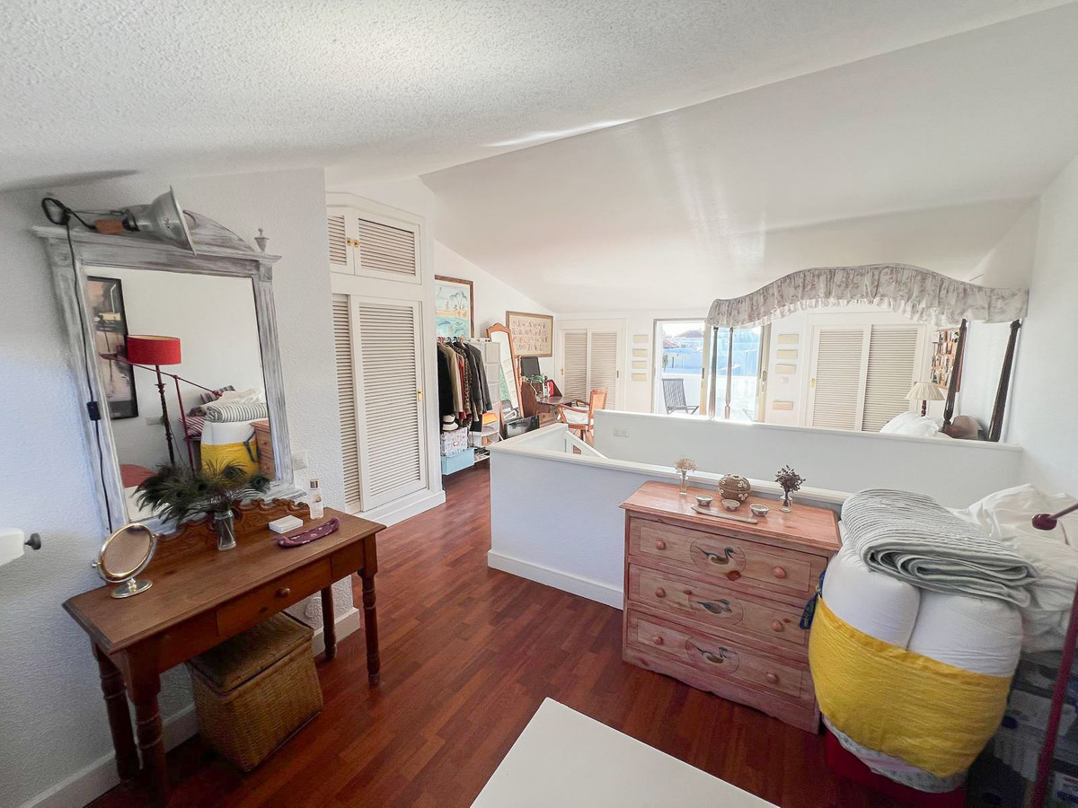 3 Bed Townhouse for sale in Nagüeles Costa Del Sol, Málaga, Spain