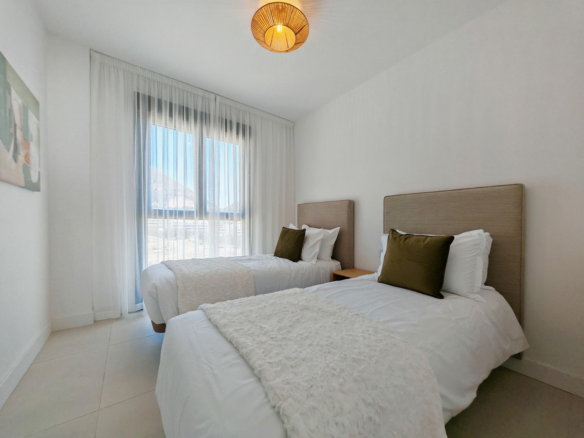 3 Bed Apartment for sale in Fuengirola Costa Del Sol, Málaga, Spain