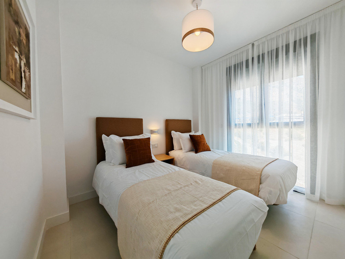 3 Bed Apartment for sale in Fuengirola Costa Del Sol, Málaga, Spain