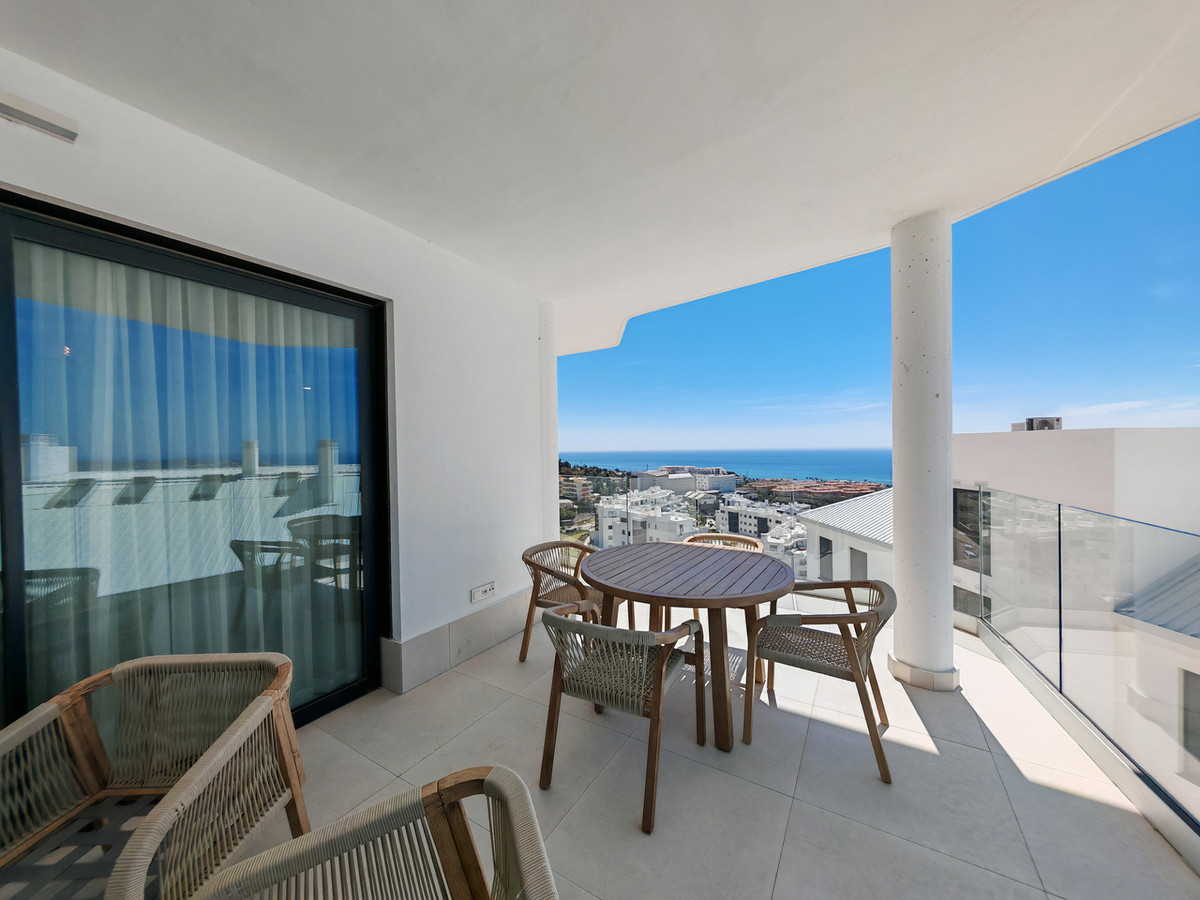 3 Bed Apartment for sale in Fuengirola Costa Del Sol, Málaga, Spain