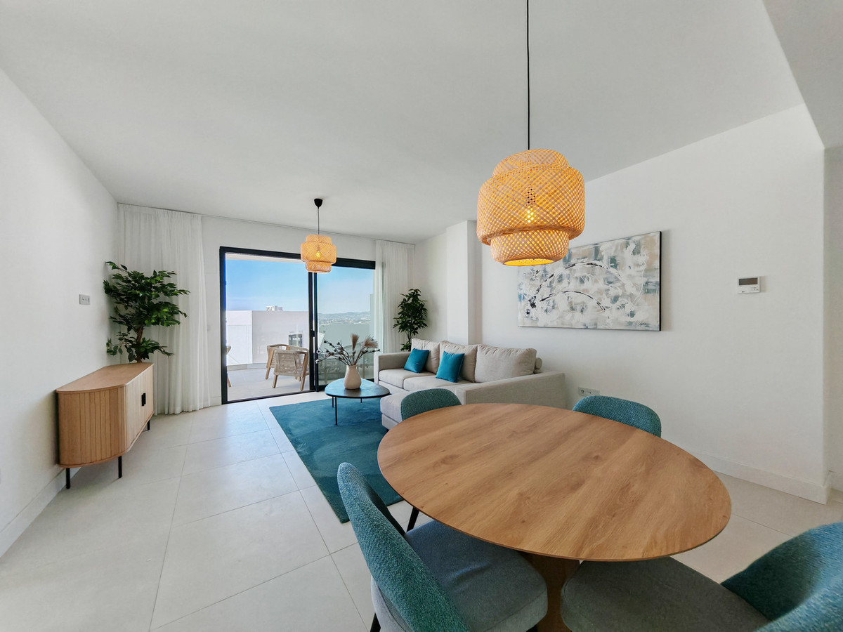 3 Bed Apartment for sale in Fuengirola Costa Del Sol, Málaga, Spain