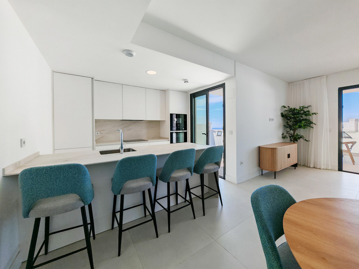 3 Bed Apartment for sale in Fuengirola Costa Del Sol, Málaga, Spain