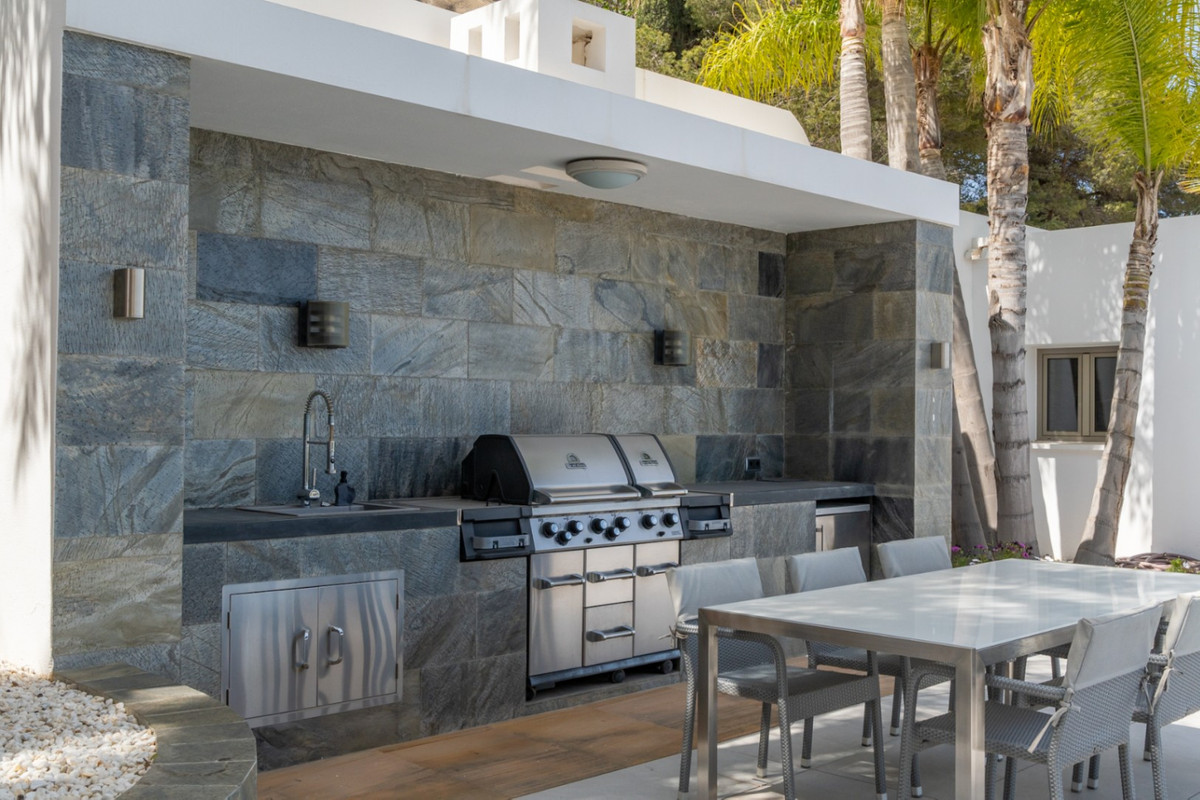 4 Bed Townhouse for sale in Benissa Costa Blanca, Alicante, Spain