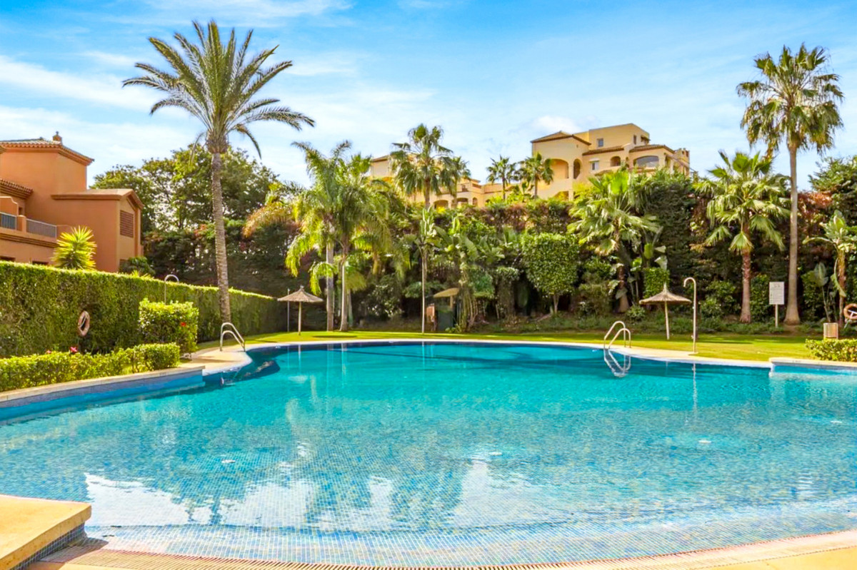 2 Bed Apartment for sale in Estepona Costa Del Sol, Málaga, Spain