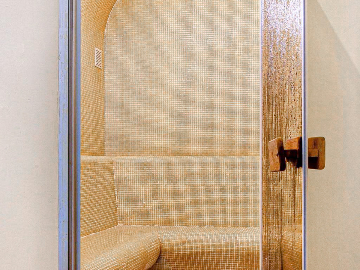 2 Bed Apartment for sale in Estepona Costa Del Sol, Málaga, Spain