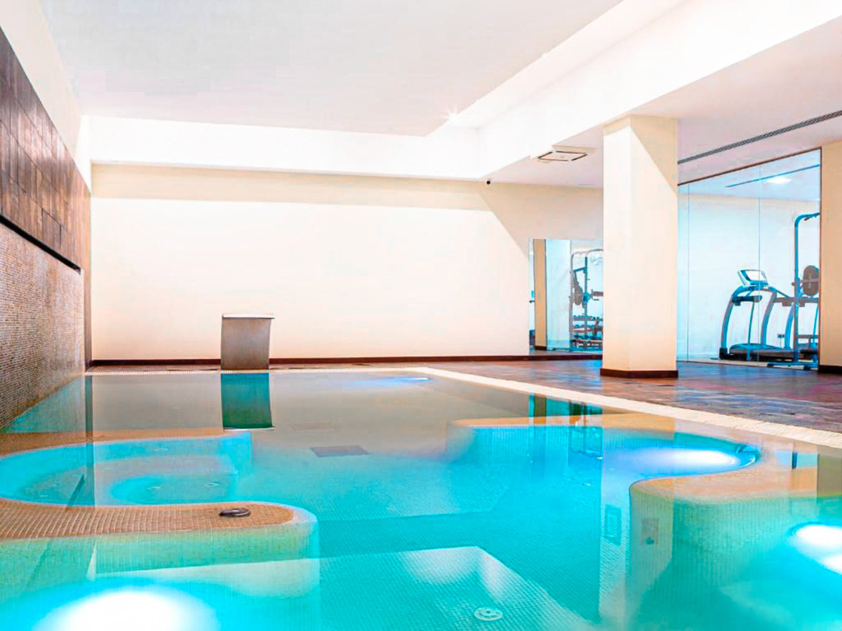 2 Bed Apartment for sale in Estepona Costa Del Sol, Málaga, Spain