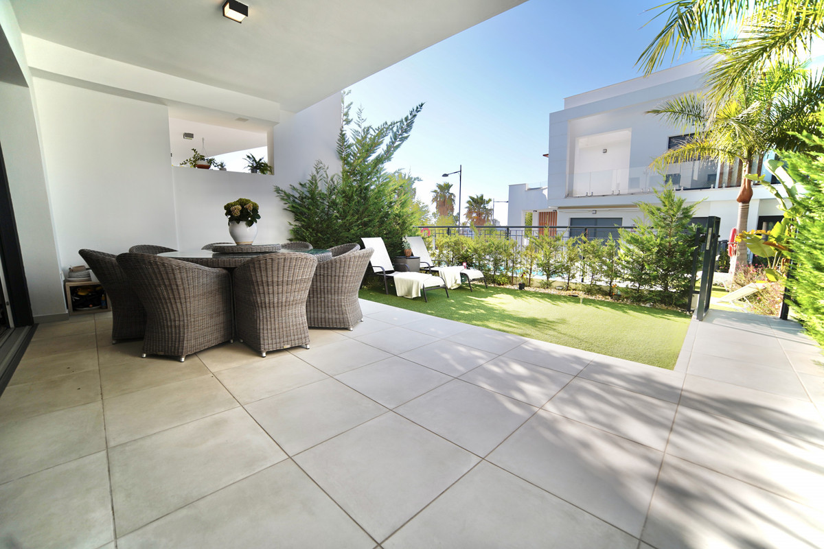 3 Bed Townhouse for sale in Estepona Costa Del Sol, Málaga, Spain