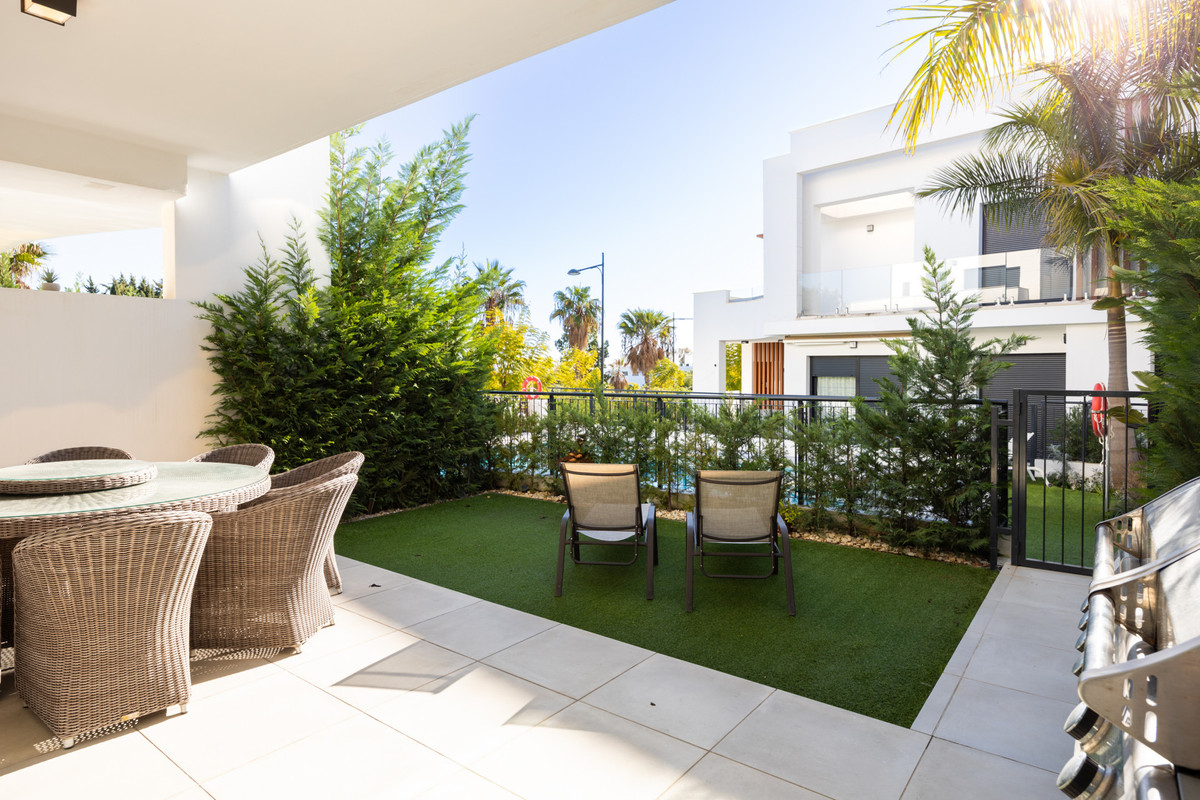 3 Bed Townhouse for sale in Estepona Costa Del Sol, Málaga, Spain
