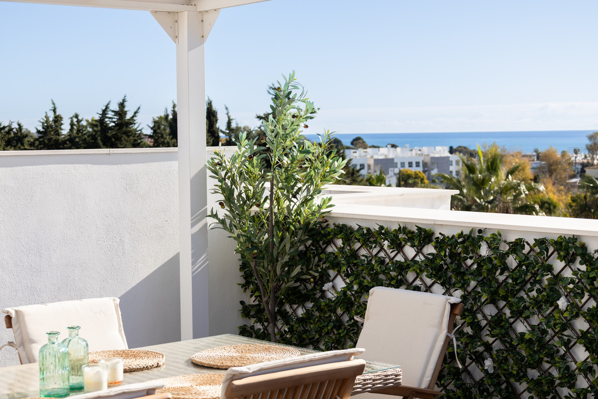 3 Bed Townhouse for sale in Estepona Costa Del Sol, Málaga, Spain