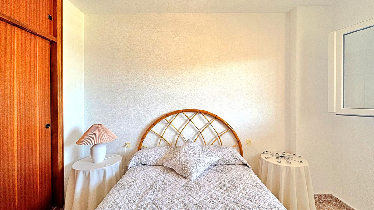 Se vende Apartamento Planta Media de 1 dormitorios en Costa Blanca, Alicante, España