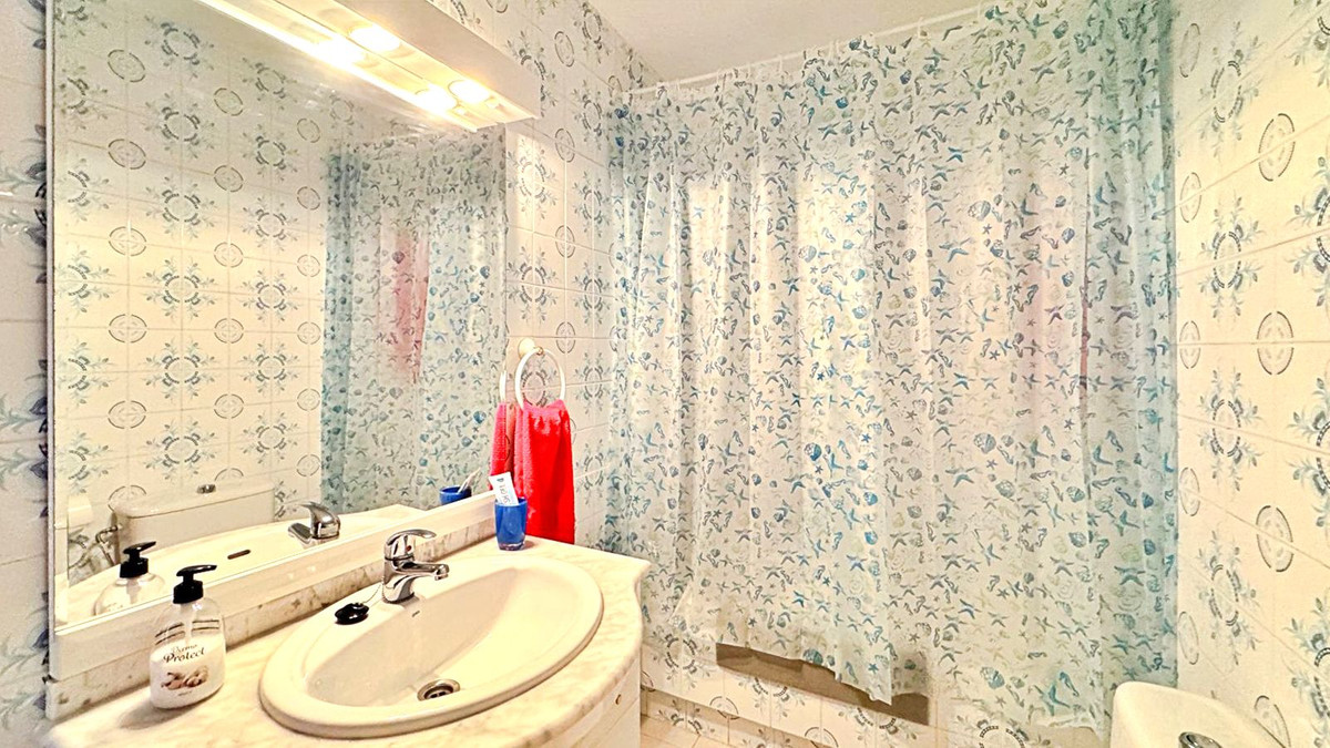 Se vende Apartamento Planta Media de 1 dormitorios en Costa Blanca, Alicante, España
