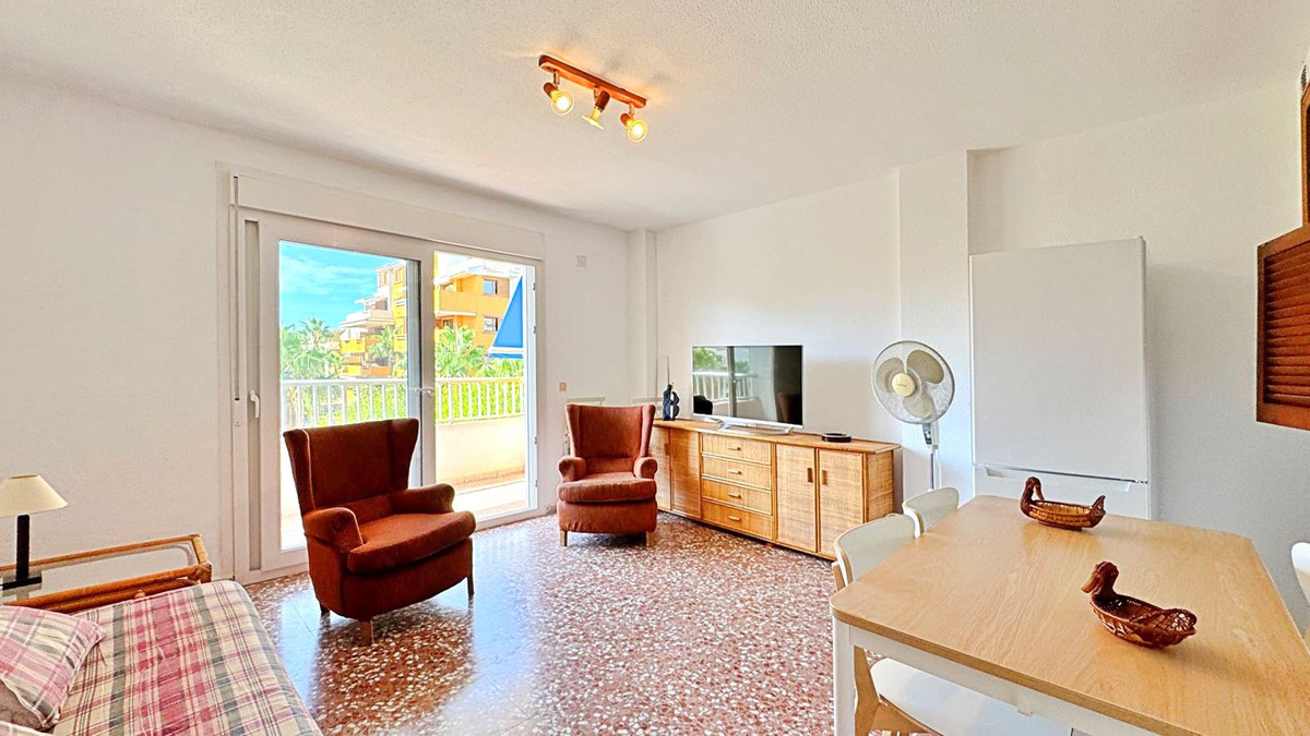 Se vende Apartamento Planta Media de 1 dormitorios en Costa Blanca, Alicante, España