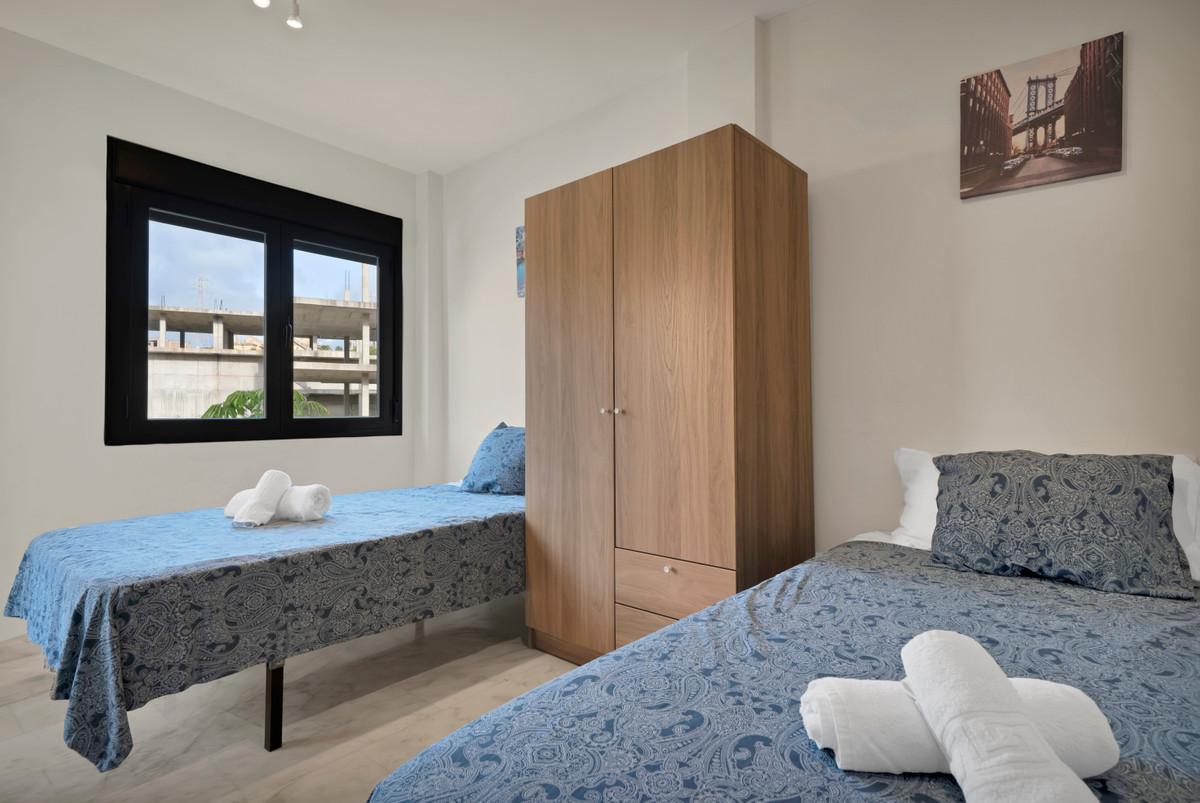 Se vende Villa - Chalet de 3 dormitorios en Costa Del Sol, Málaga, España