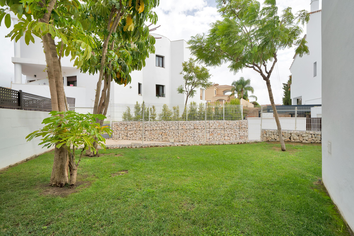 Se vende Villa - Chalet de 3 dormitorios en Costa Del Sol, Málaga, España