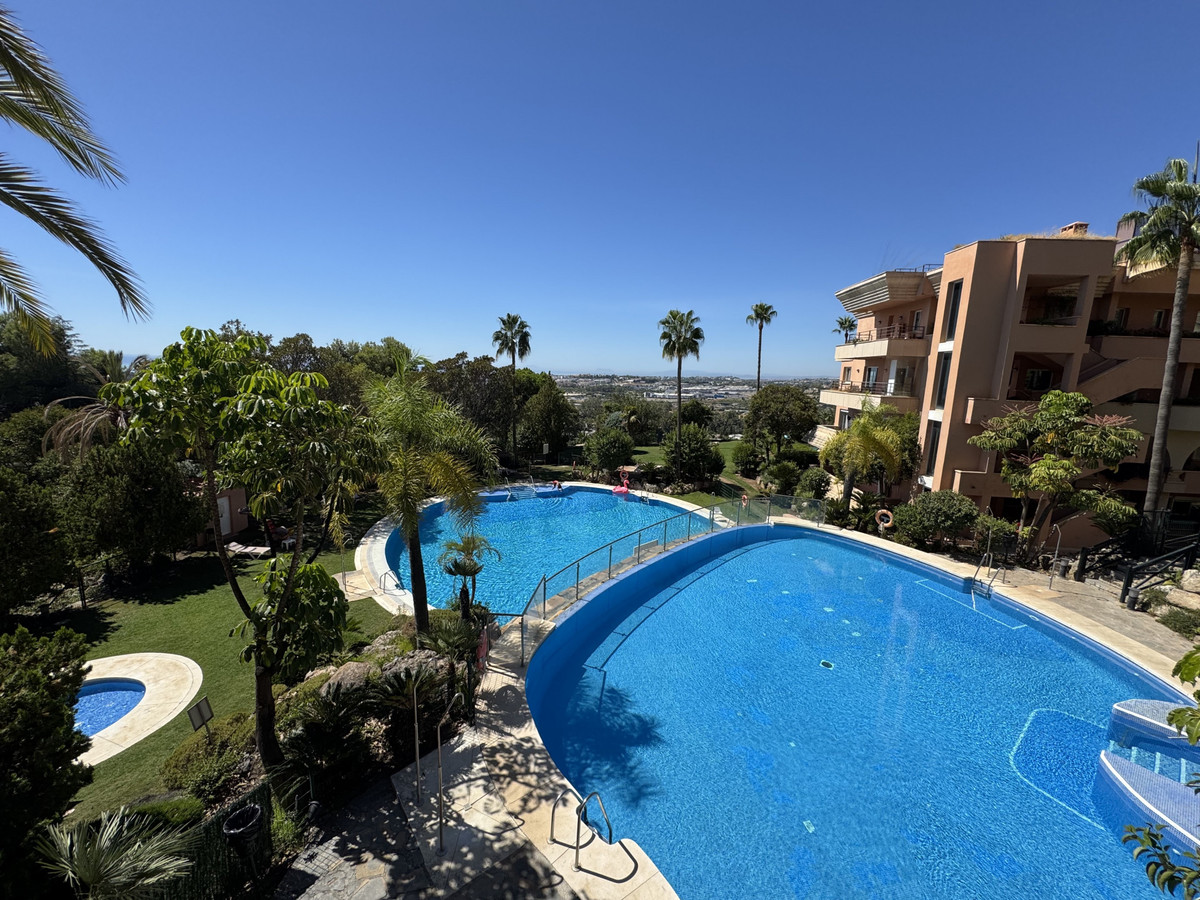 Se vende Apartamento Planta Media de 2 dormitorios en Costa Del Sol, Málaga, España