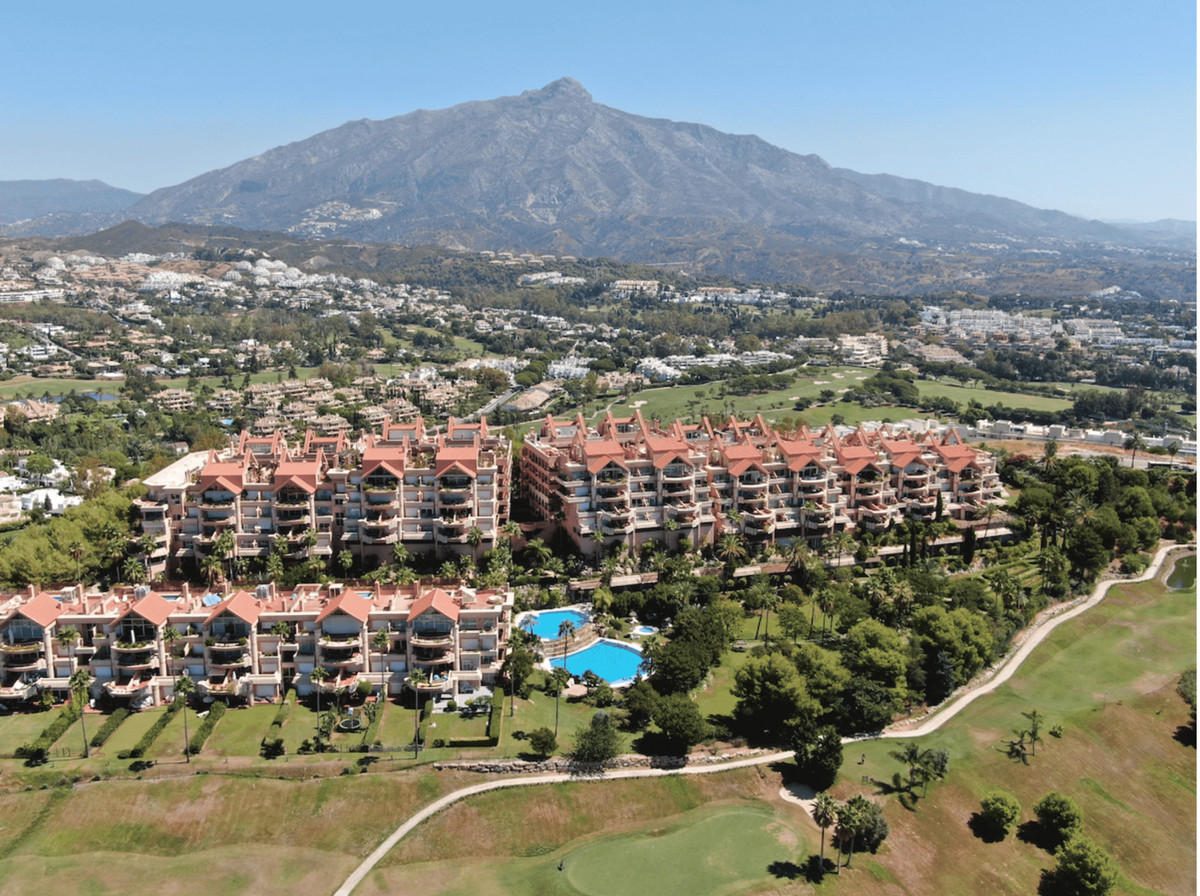 Se vende Apartamento Planta Media de 2 dormitorios en Costa Del Sol, Málaga, España