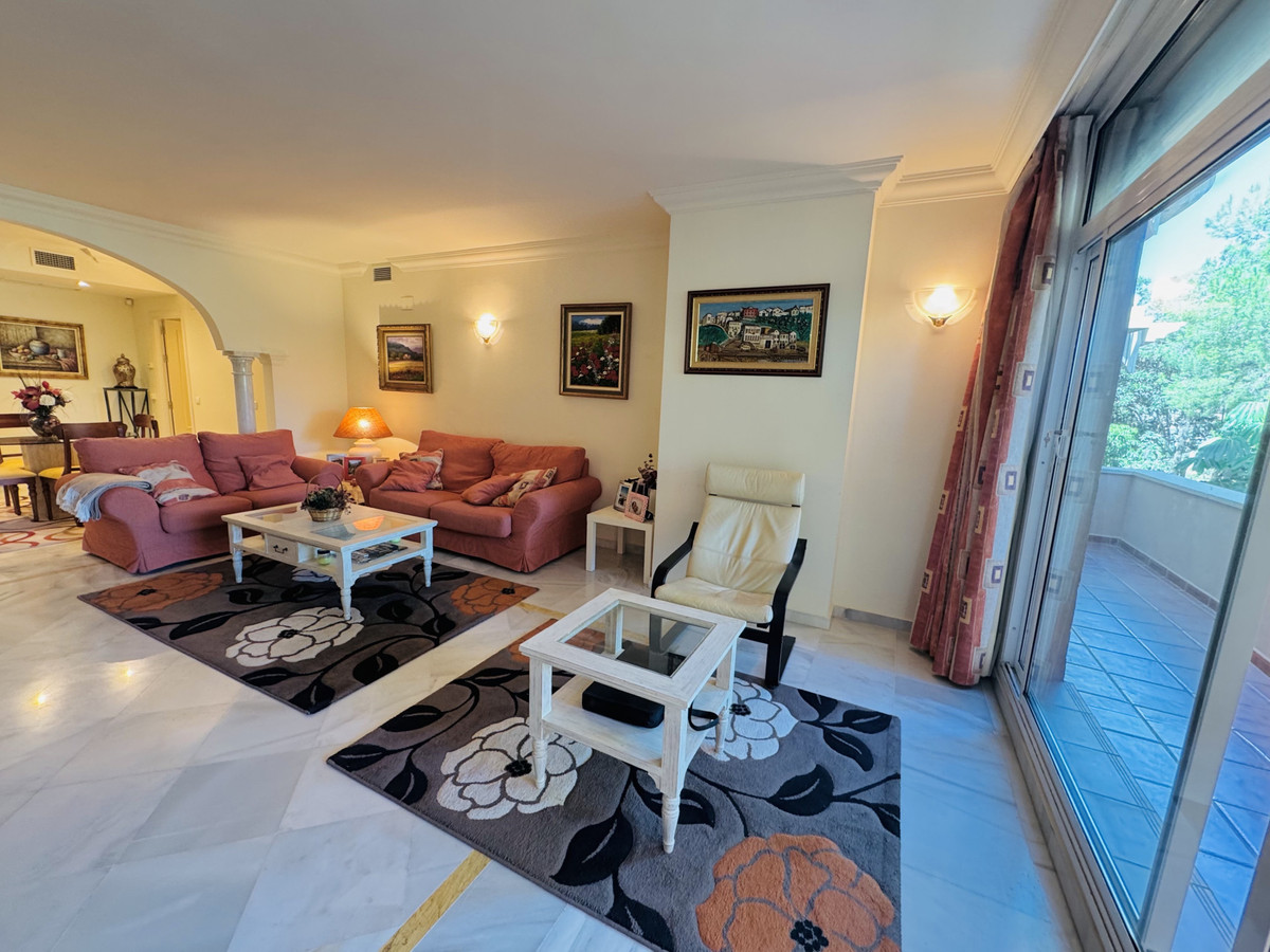 Se vende Apartamento Planta Media de 2 dormitorios en Costa Del Sol, Málaga, España