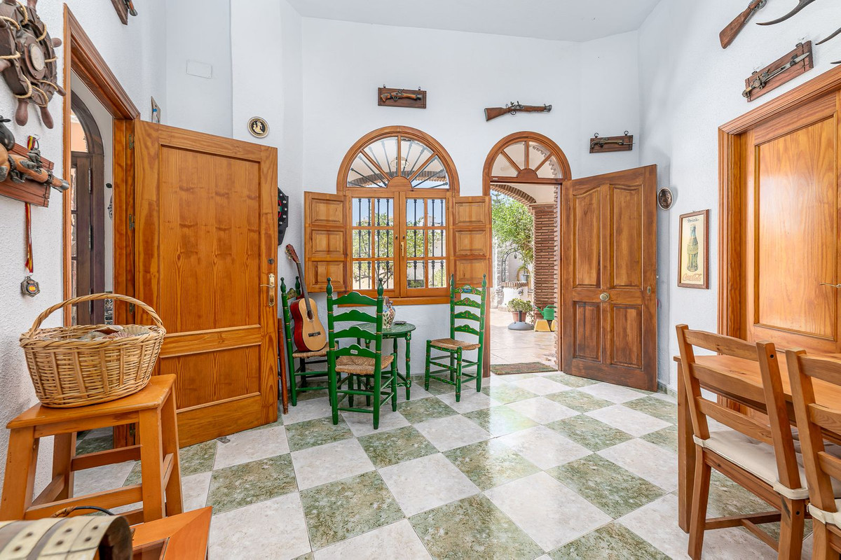 4 Bed Townhouse for sale in Benalmadena Costa Del Sol, Málaga, Spain
