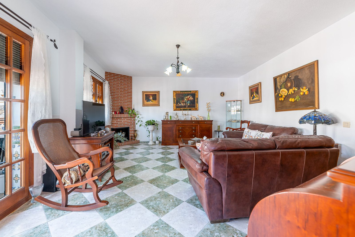 4 Bed Townhouse for sale in Benalmadena Costa Del Sol, Málaga, Spain