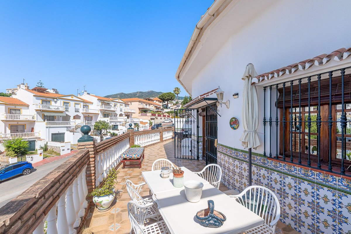 4 Bed Townhouse for sale in Benalmadena Costa Del Sol, Málaga, Spain