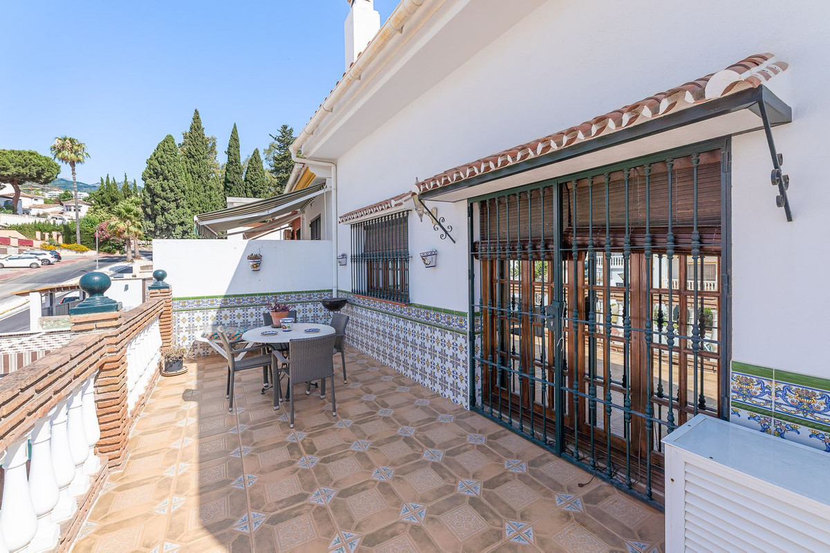 4 Bed Townhouse for sale in Benalmadena Costa Del Sol, Málaga, Spain