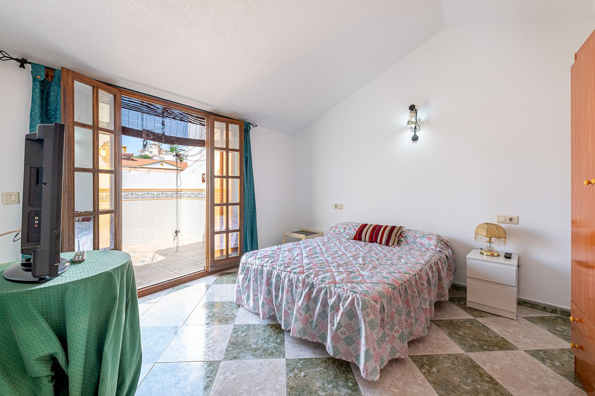 4 Bed Townhouse for sale in Benalmadena Costa Del Sol, Málaga, Spain