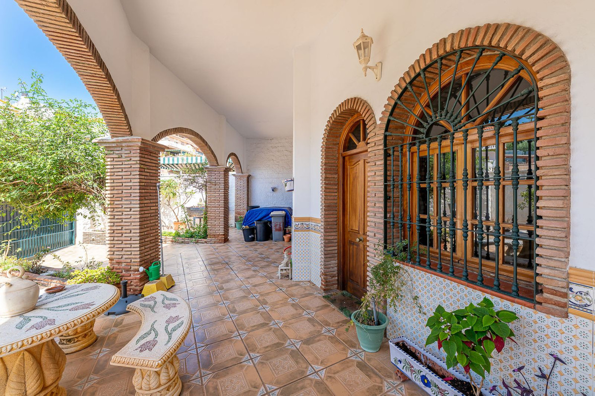 4 Bed Townhouse for sale in Benalmadena Costa Del Sol, Málaga, Spain