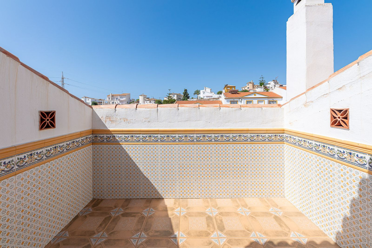 4 Bed Townhouse for sale in Benalmadena Costa Del Sol, Málaga, Spain