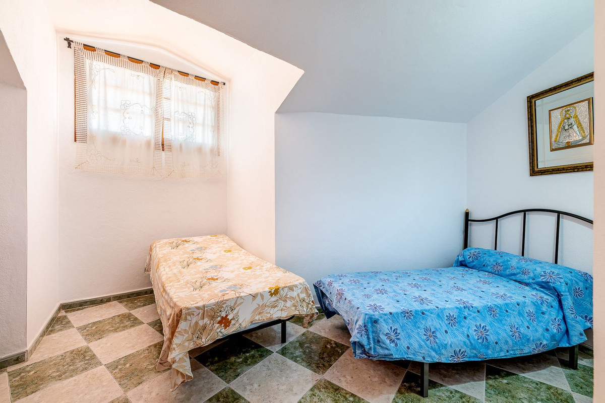 4 Bed Townhouse for sale in Benalmadena Costa Del Sol, Málaga, Spain