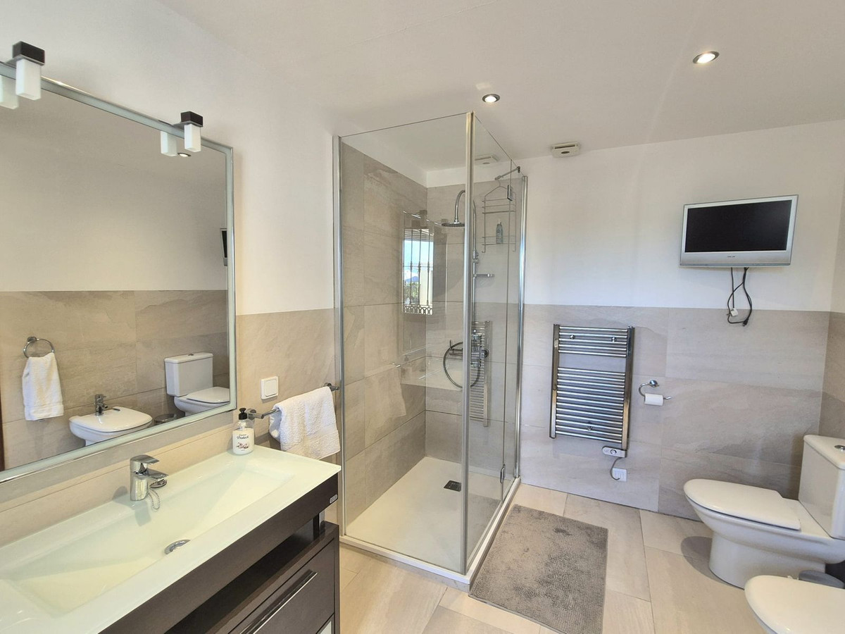 Se vende Villa - Chalet de 2 dormitorios en Costa Del Sol, Málaga, España