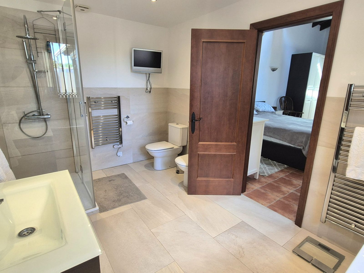 Se vende Villa - Chalet de 2 dormitorios en Costa Del Sol, Málaga, España