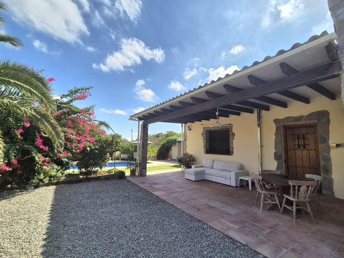 Se vende Villa - Chalet de 2 dormitorios en Costa Del Sol, Málaga, España