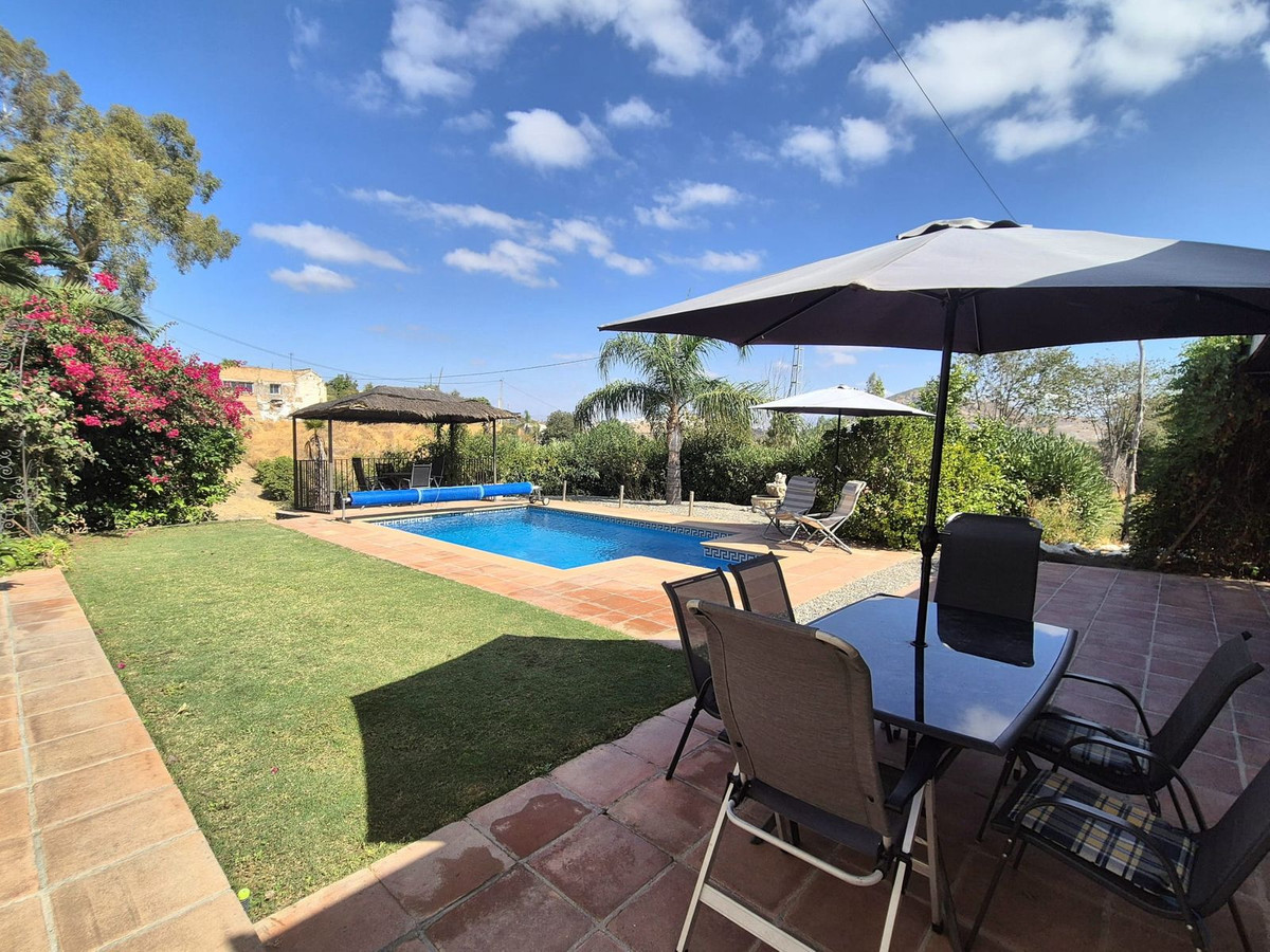 Se vende Villa - Chalet de 2 dormitorios en Costa Del Sol, Málaga, España
