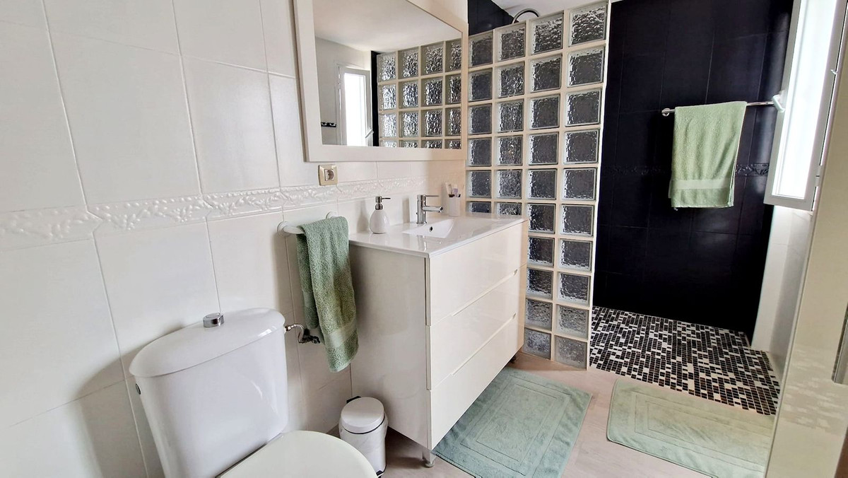 3 Bed Apartment for sale in Mijas Costa Costa Del Sol, Málaga, Spain