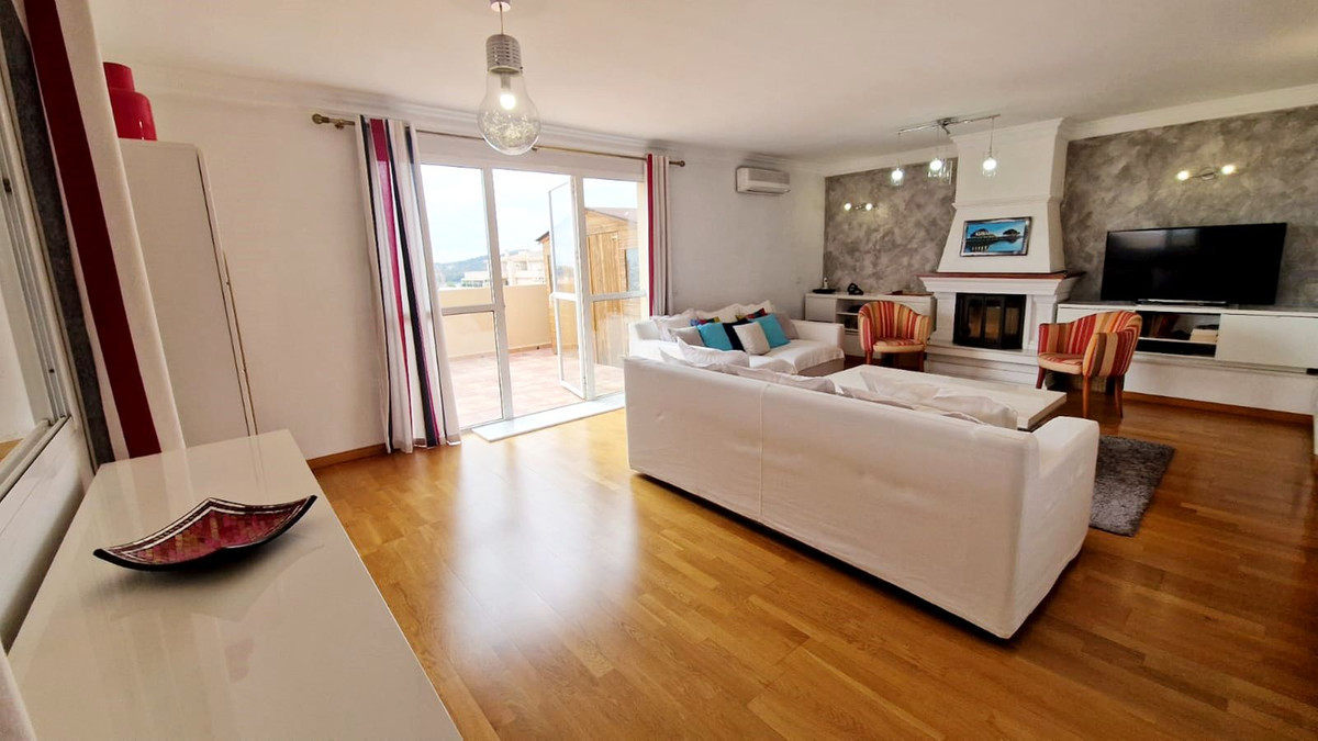 3 Bed Apartment for sale in Mijas Costa Costa Del Sol, Málaga, Spain