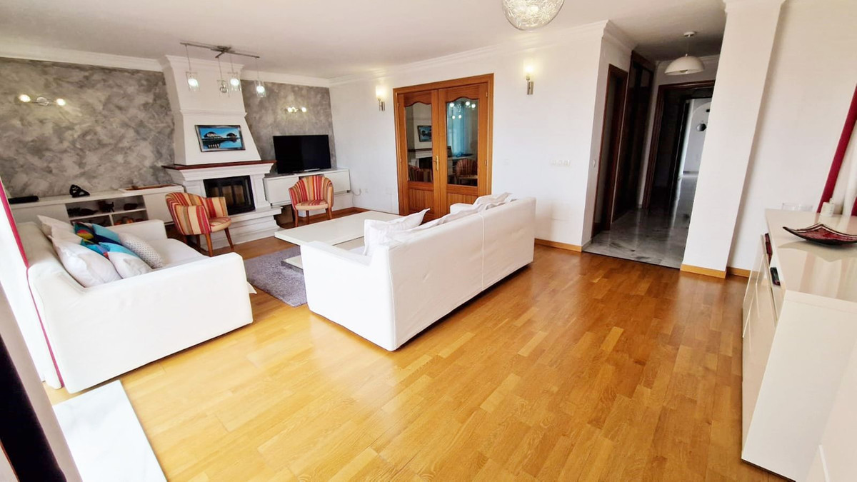3 Bed Apartment for sale in Mijas Costa Costa Del Sol, Málaga, Spain