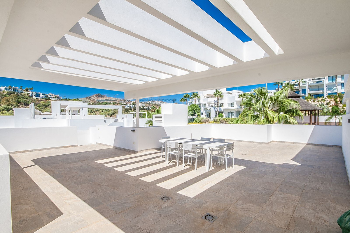 3 Bed Apartment for sale in Benahavís Costa Del Sol, Málaga, Spain
