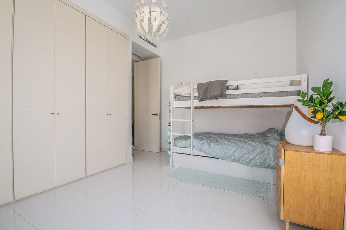 3 Bed Apartment for sale in Benahavís Costa Del Sol, Málaga, Spain