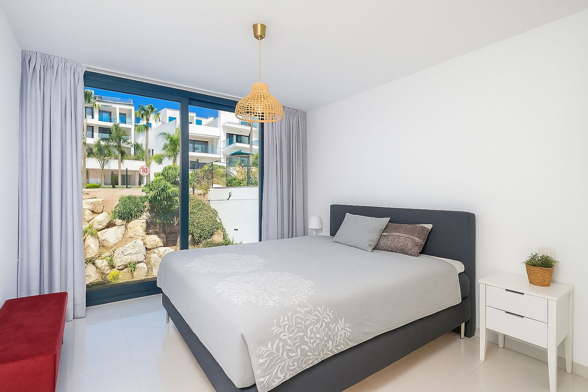 3 Bed Apartment for sale in Benahavís Costa Del Sol, Málaga, Spain