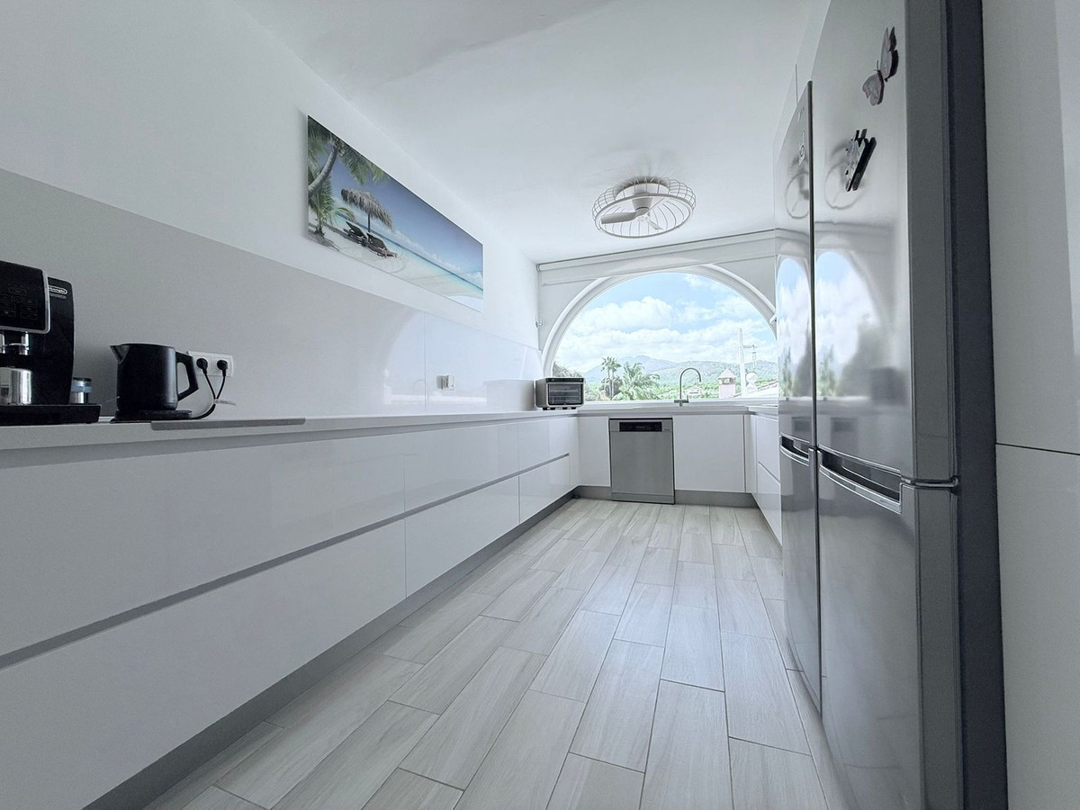 Se vende Villa - Chalet de 7 dormitorios en Costa Del Sol, Málaga, España