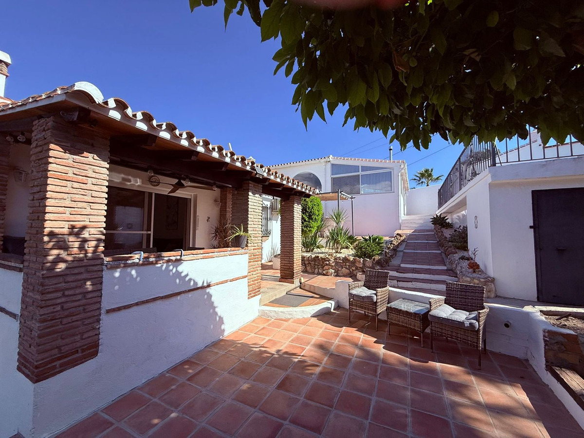 Se vende Villa - Chalet de 7 dormitorios en Costa Del Sol, Málaga, España