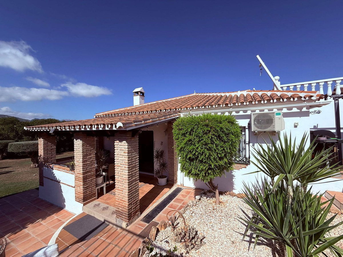 Se vende Villa - Chalet de 7 dormitorios en Costa Del Sol, Málaga, España