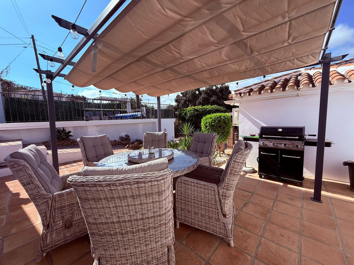 Se vende Villa - Chalet de 7 dormitorios en Costa Del Sol, Málaga, España